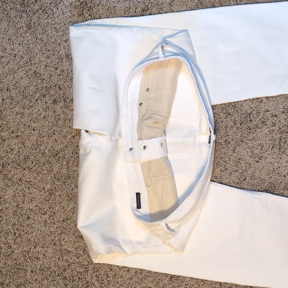 Free Assembly Women's Essential Slimming Jeans Button Fly SZ 16 - Picture 12 of 13